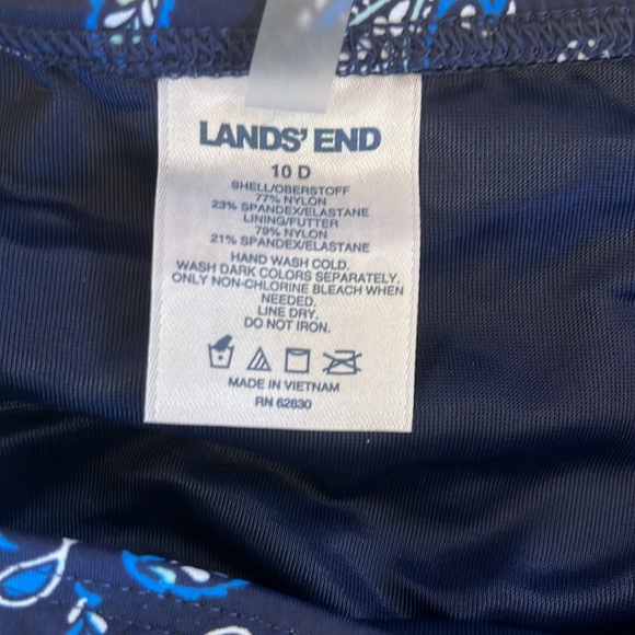 Lands End High Neck Bandana Print Tankini Top - Picture 3 of 6